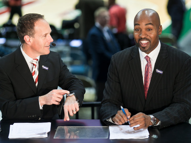 Sports Milwaukee Talks Bucks analyst Tony Smith