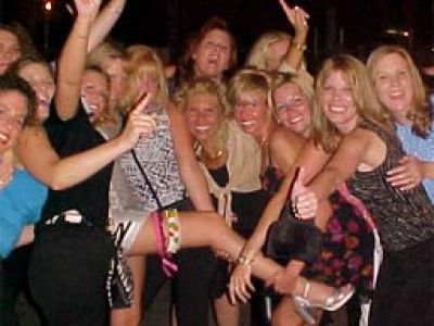 A girls guide to throwing a bachelorette party