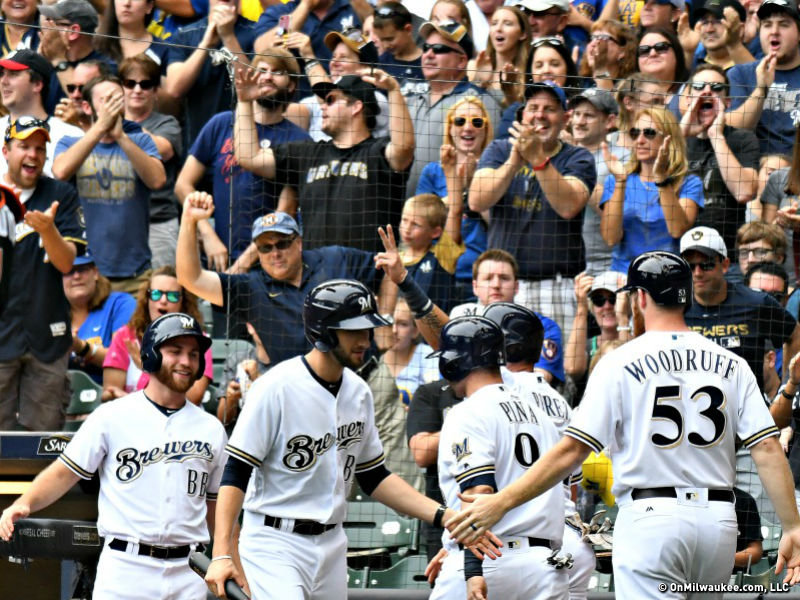 Milwaukee Brewers Fans React To Vintage 13K Performance From