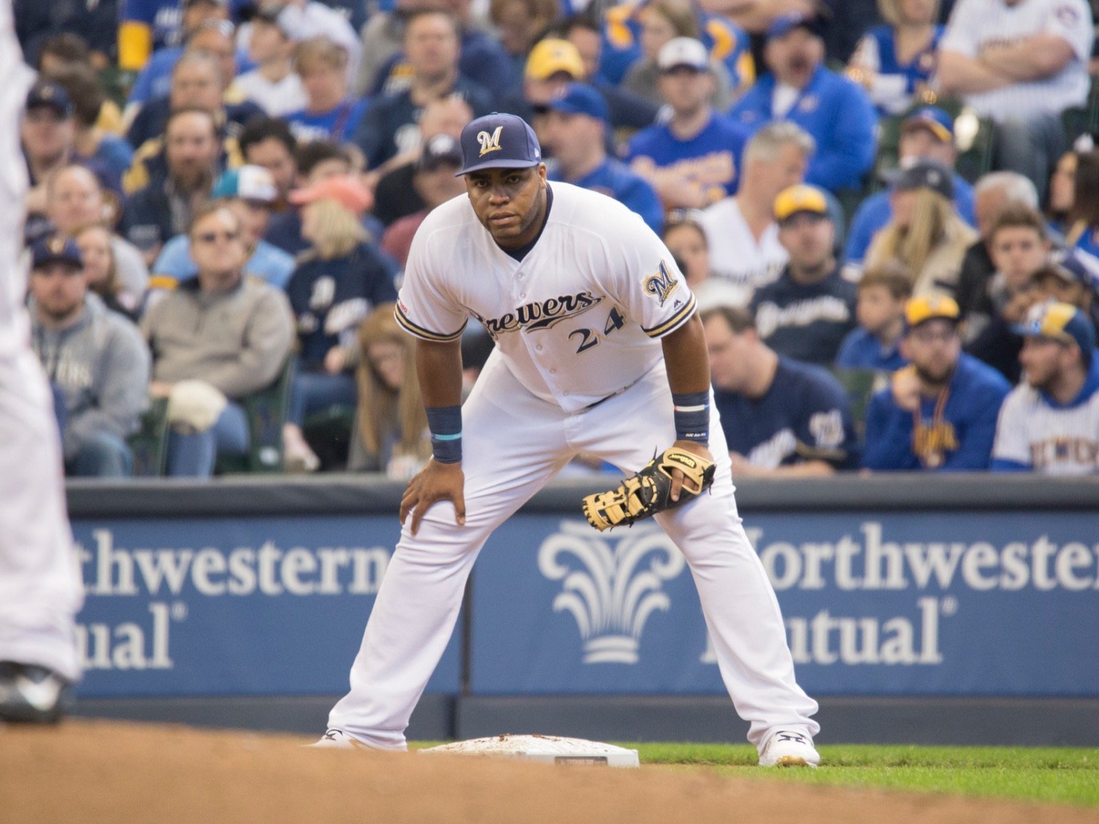 Pair of Brewers teammates squeeze into Jesus Aguilar's pants