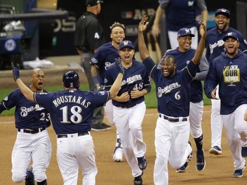 Top Brewers Moments In Miller Park History: Moose's NLDS Walkoff