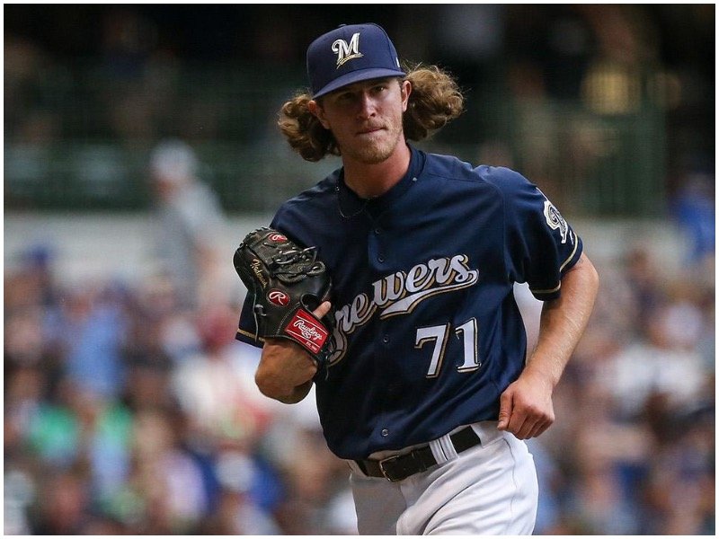 Brewers and MLB release statements on Josh Hader's offensive tweets