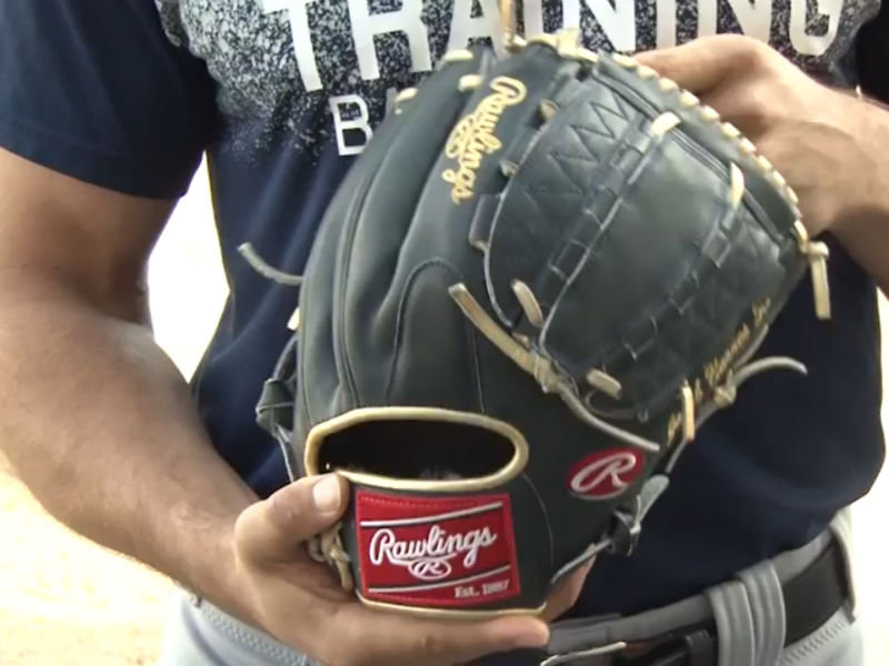 Jazz Chisholm debuts custom ice cream baseball glove