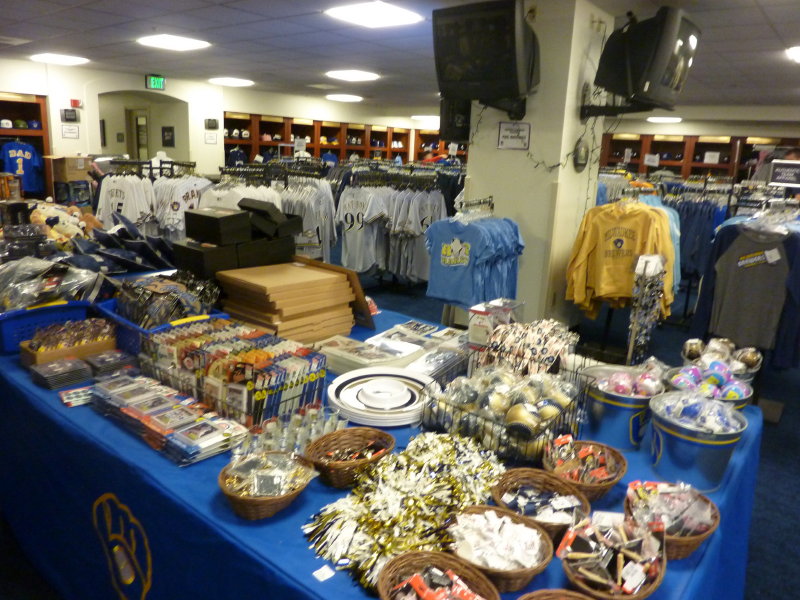 Brewers Announce 35th Annual Clubhouse Sale