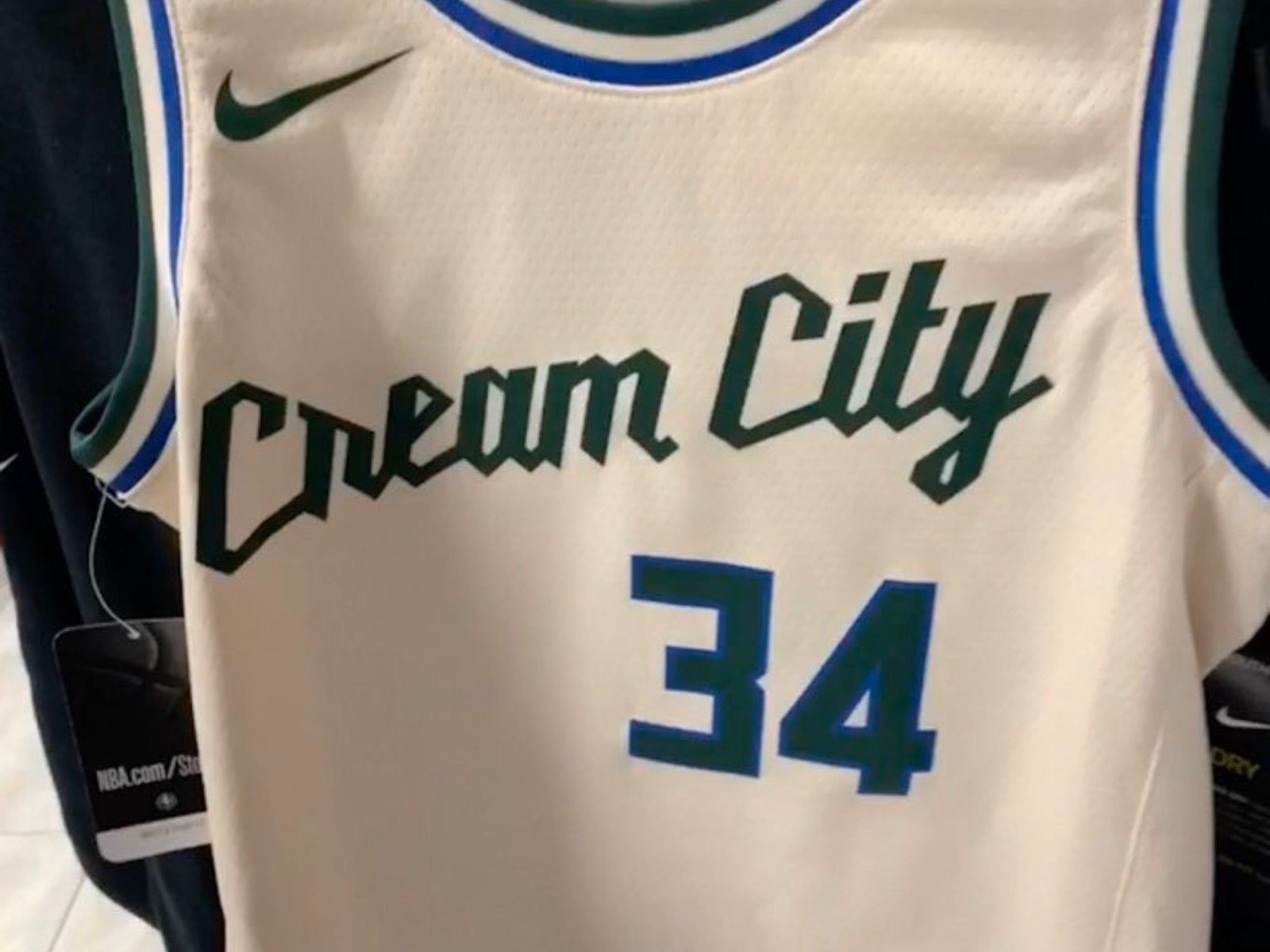 Another new Bucks alternate jersey leaked - and it looks ...