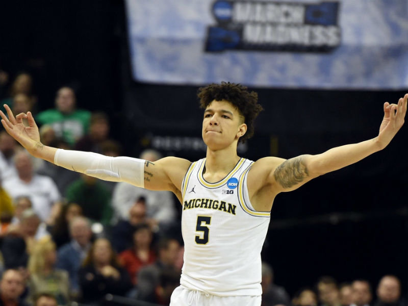 Michigan's D.J. Wilson will stay in 2017 NBA draft, end college career