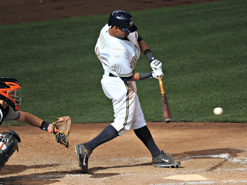Khris Davis first in MLB to 10 home runs