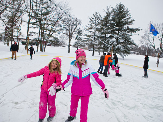 7 Great Ways To Enjoy A Winter Family Getaway In Lake Geneva