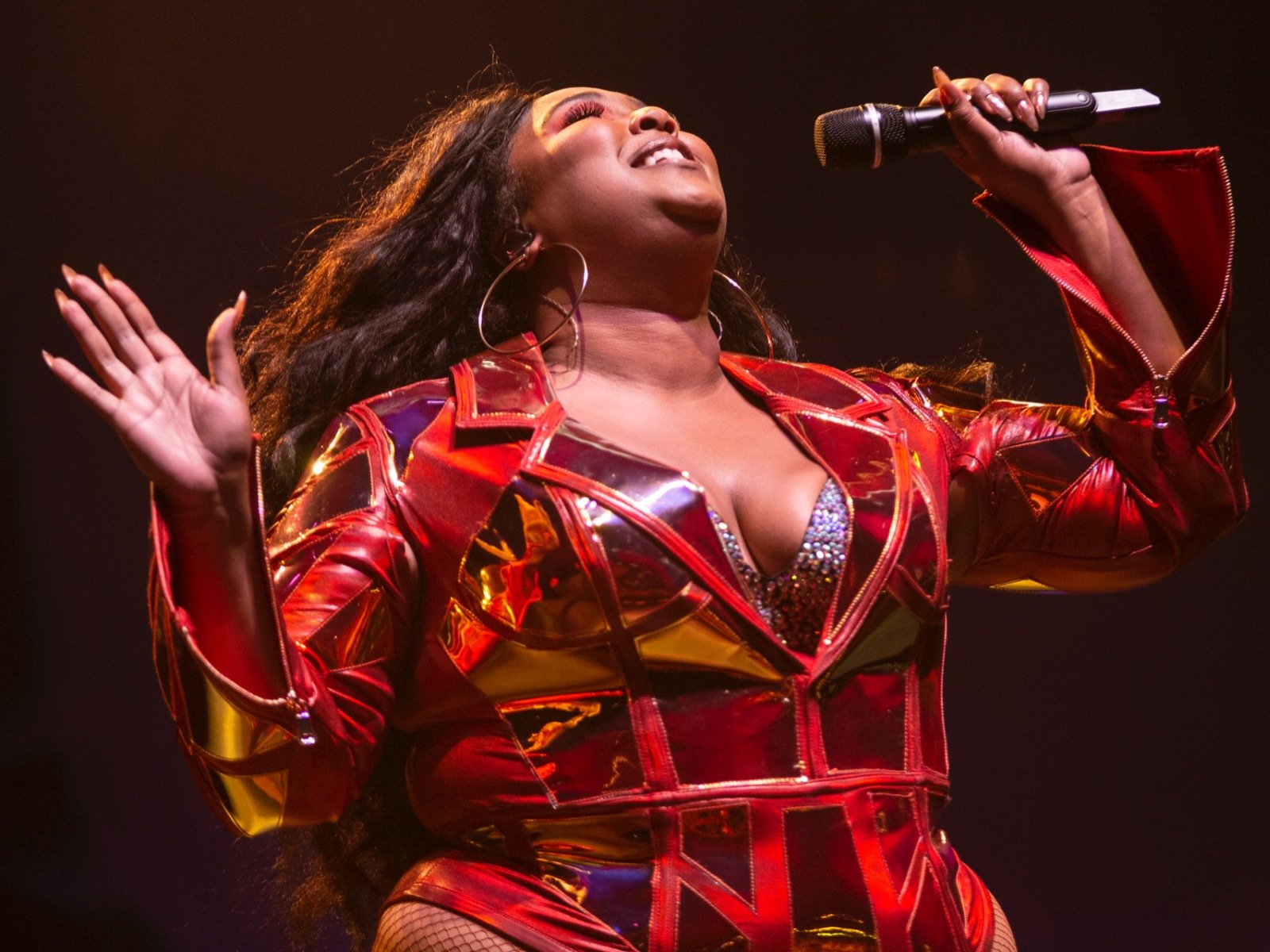 Lizzo triumphed over a tumultuous Summerfest night OnMilwaukee