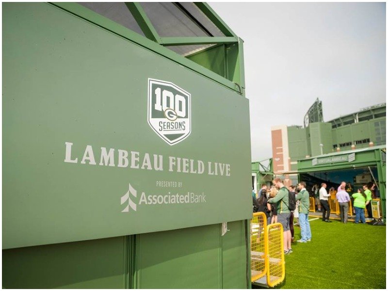 Lambeau Field, Arts and Travel