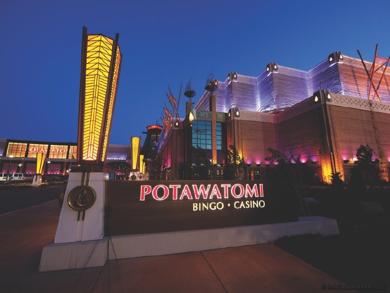 potawatomi bingo casino hotel milwaukee wi