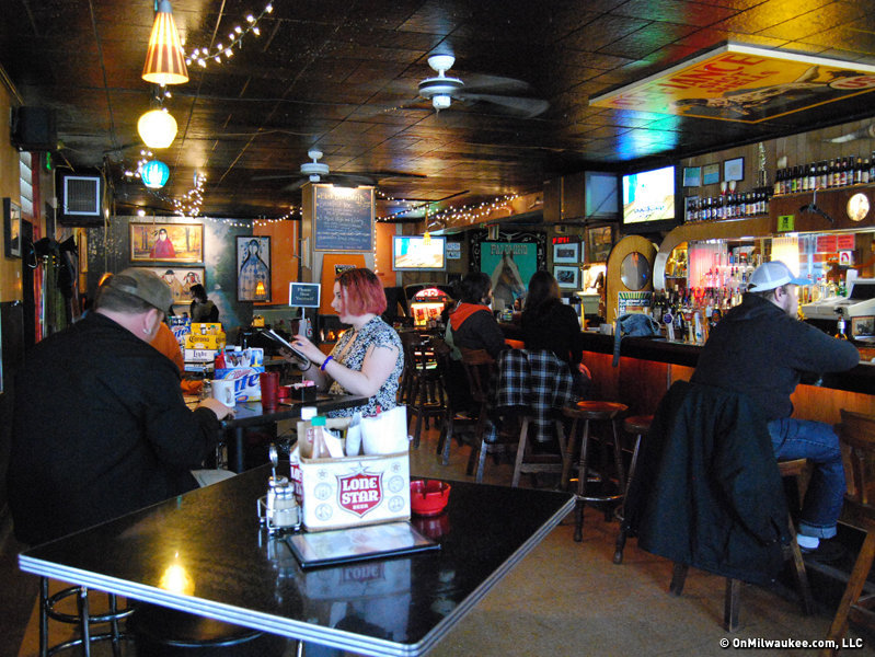 Live Blog Chatting Up The Milwaukee Bar Scene Onmilwaukee