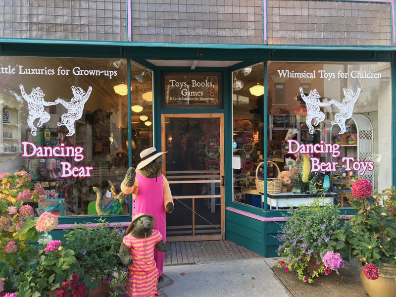 Sturgeon Bay provides perfect entry to Door County fall family fun