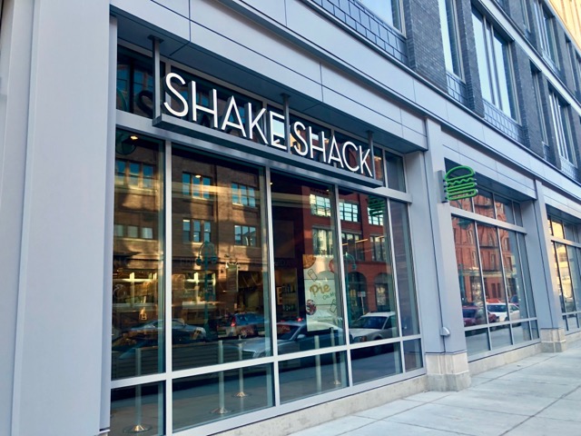 https://onmilwaukee.com/images/articles/static/ShakeShack_EXT%20-%201.jpg