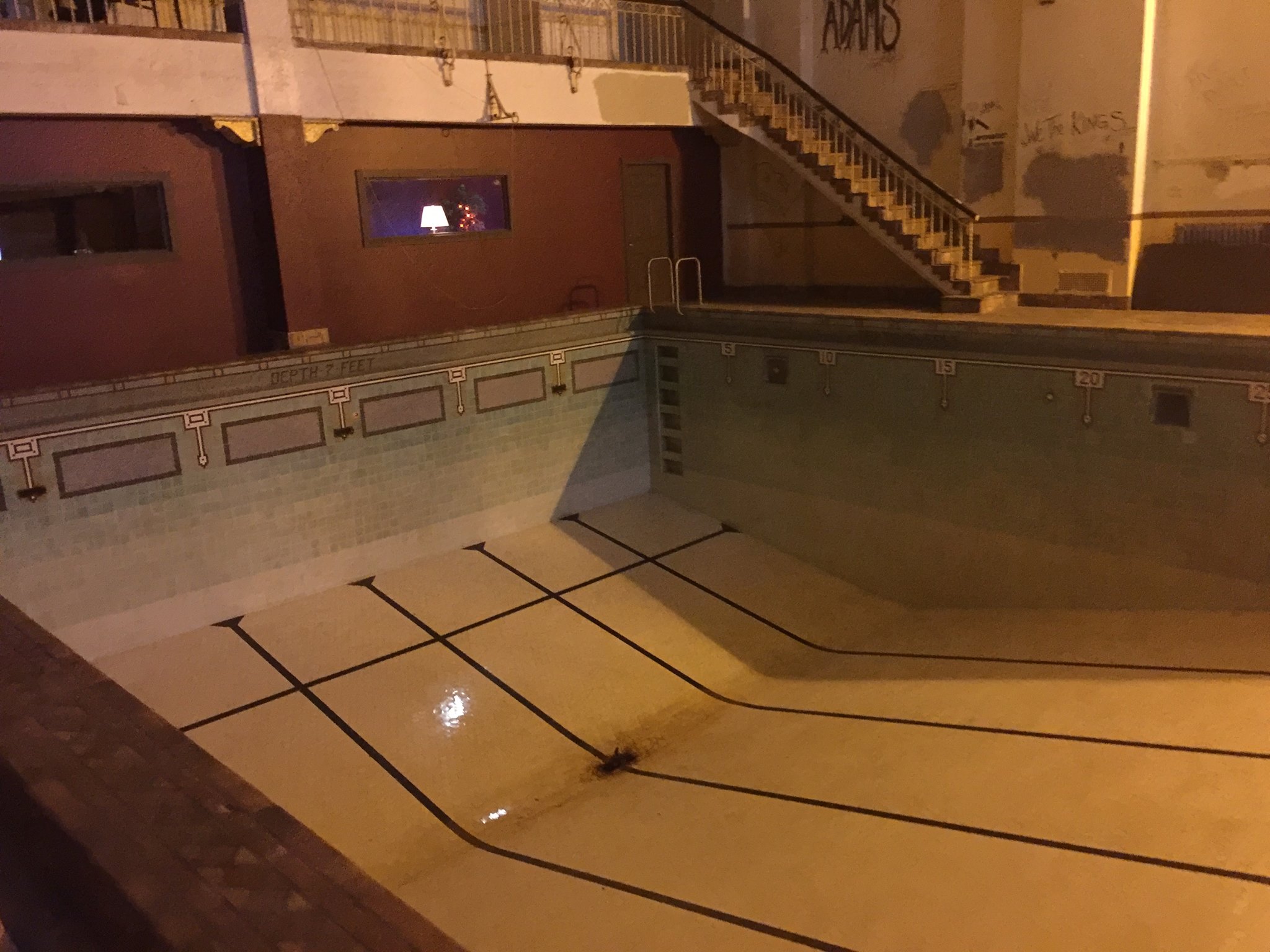 2048px x 1536px - A look inside Downtown's naked underground pools - OnMilwaukee