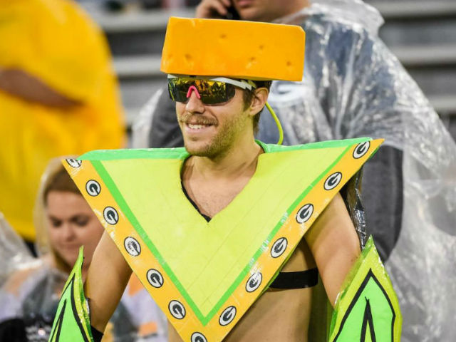 Why do Green Bay Packers fans wear cheese hats?