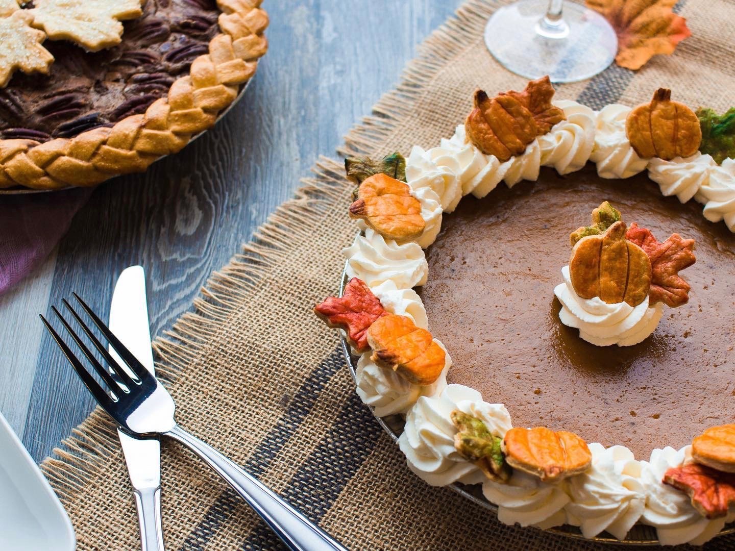 I Spy Your Thanksgiving Pie 10 Bakeries That Take Dessert Off Your Plate